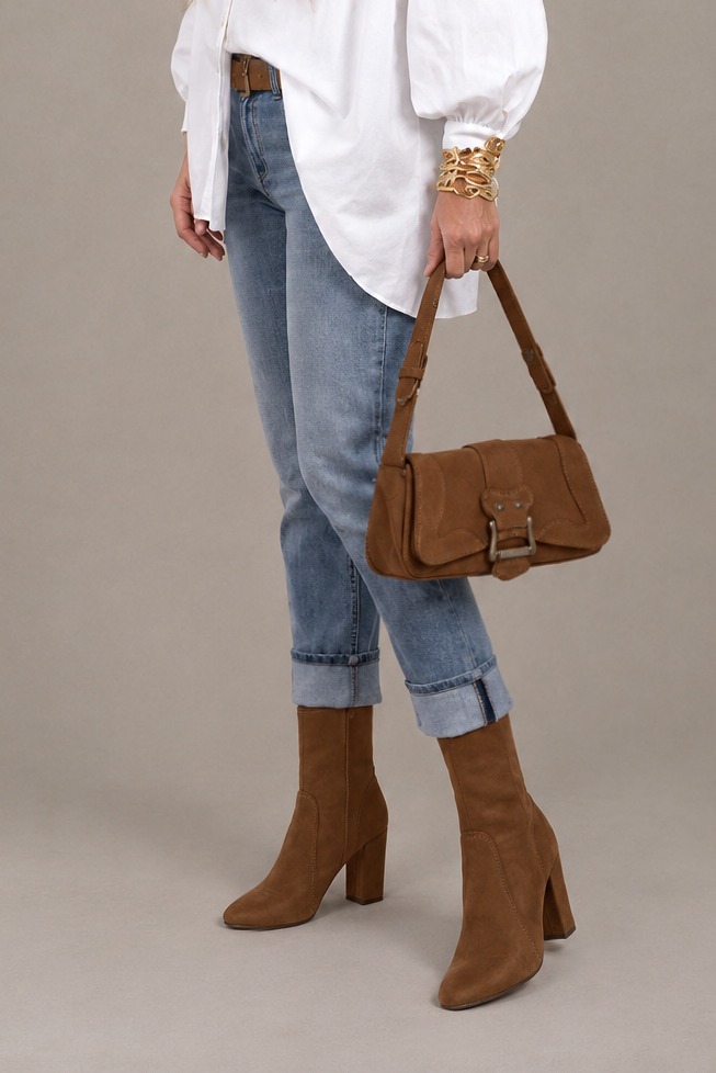 Women's cognac inside-zip ankle boots with round toe and high block heel - Worn view